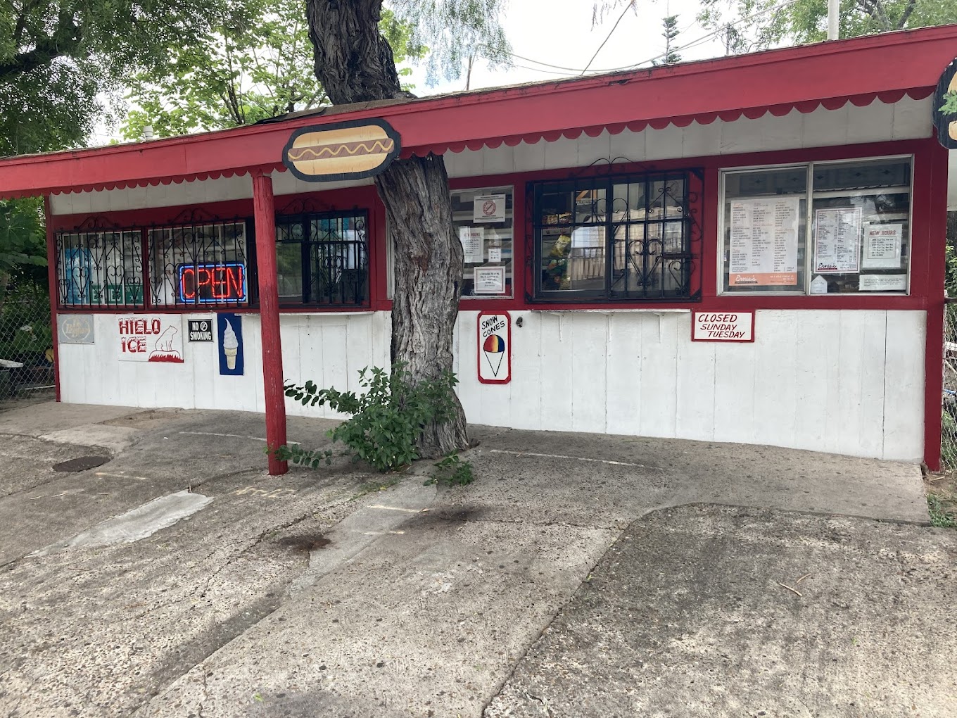 Ernie's Hamburger Stand